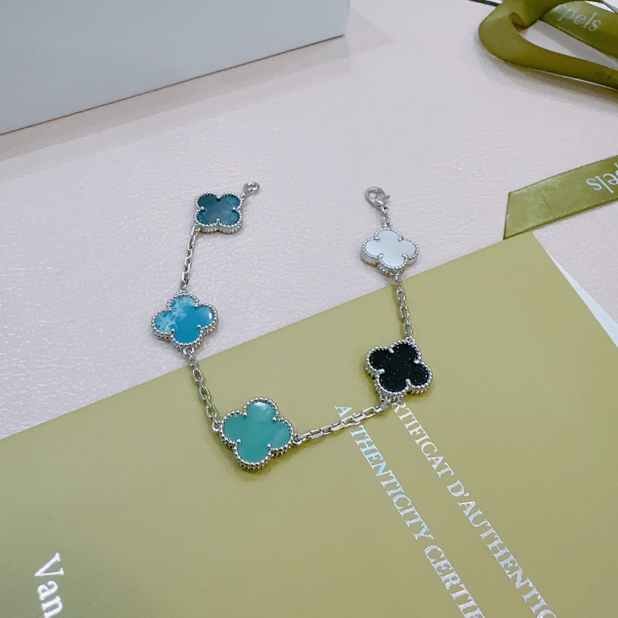 Van Cleef & Arpels Alhambra Bracelet